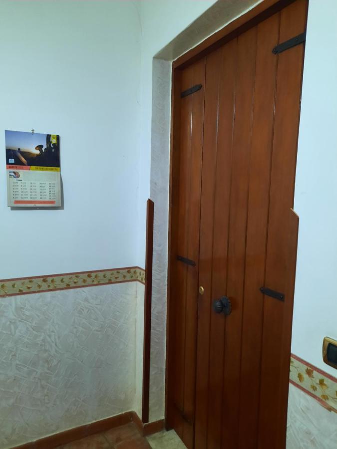 הוילה אג'רולה La Calcara Di Nonno Raffaele מראה חיצוני תמונה